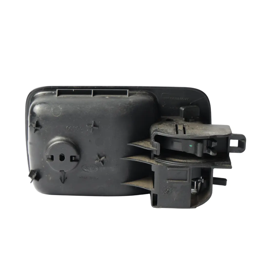 Manija Interior Puerta Delantera Izquierda FVC500136 para Land Rover Discovery 3 L319 con número de pieza FVC-500 Land Rover Discovery 3 L319 Manija Interior Puerta Delantera Izquierda FVC500136 - SKU FVC-500-136 - Número de pieza FVC-500