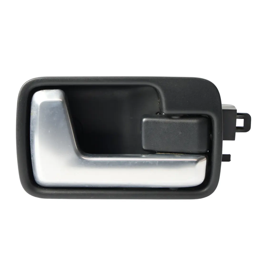 Land Rover Discovery 3 L319 Interior Door Handle Front Right O/S - SKU FVC500146 - Part number FVC500146
