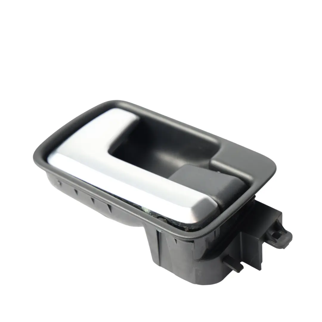 Maniglia Porta Interna Anteriore Destra per Land Rover Discovery 3 L319 con numero di parte FVC500146 Land Rover Discovery 3 L319 Maniglia Porta Interna Anteriore Destra - SKU FVC500146 - Numero di parte FVC500146