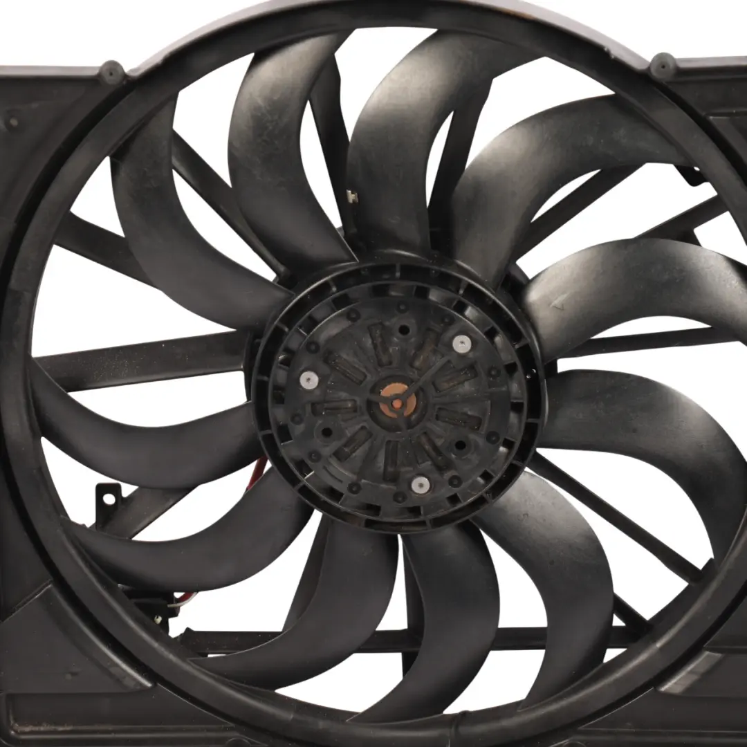 Refrigeración Motor Ventilador Radiador para Land Rover Discovery L550 con número de pieza GJ32-8C607-BC Land Rover Discovery L550 Refrigeración Motor Ventilador Radiador - SKU GJ32-8C607-BC - Número de pieza GJ32-8C607-BC