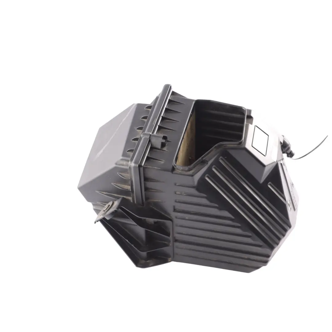 Intake Air Filter Box Housing GJ32-9600-AE to Land Rover Discovery L550 Air with Part number GJ32-9A612-A Land Rover Discovery L550 Air Intake Air Filter Box Housing GJ32-9600-AE - SKU GJ32-9A612-A - Part number GJ32-9A612-A