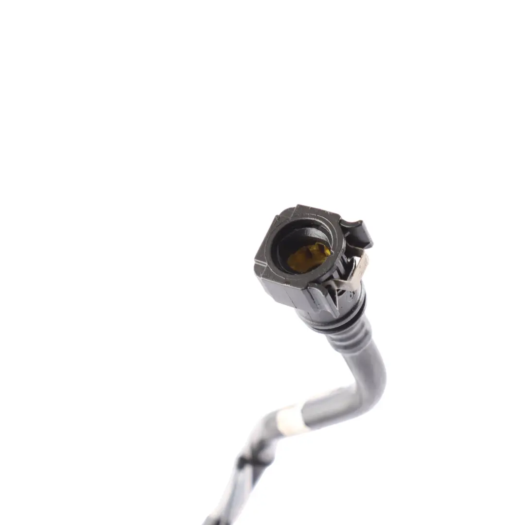 Land Rover Discovery L550 Fuel Line Hose Pipe 2.0 Diesel - SKU GK72-9B324-AB - Part number GK72-9B324-AB