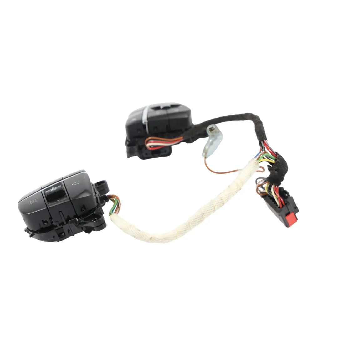 Ford Fiesta Mk7 Lenkradschalter Multifunktionstaste Abdeckung - SKU H1BT-9E740-AB-1 - Teilenummer H1BT-9E740-AB