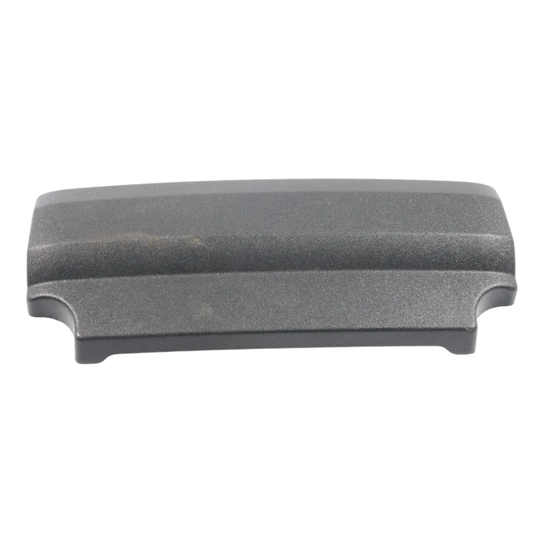 Land Rover Discovery 3 L319 Embellecedor Inferior Asiento Delantero - SKU HJR500011 - Número de pieza HJR500011