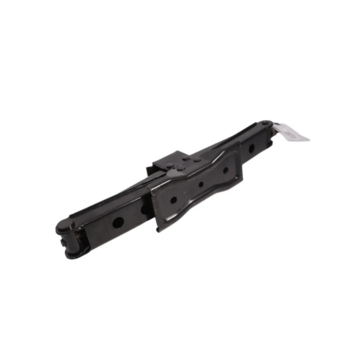 Lifting Jack Tool to Land Rover Discovery 3 4 L319 Range Rover Sport Car with Part number KAJ500122 Land Rover Discovery 3 4 L319 Range Rover Sport Car Lifting Jack Tool - SKU KAJ500122 - Part number KAJ500122