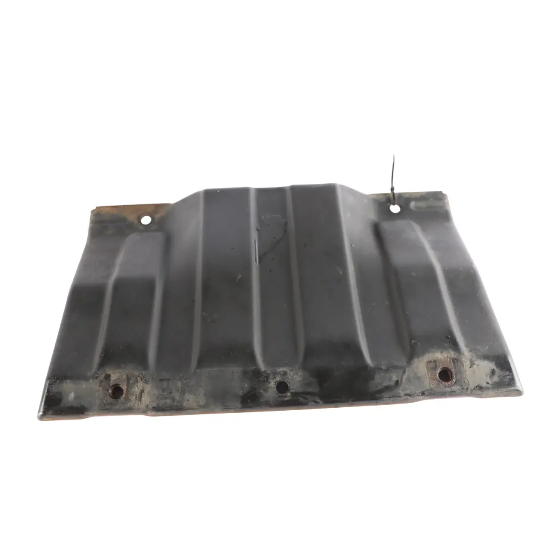 Pannello Inferiore Radiatore Anteriore per Land Rover Discovery 3 L319 con numero di parte KRB000122 Land Rover Discovery 3 L319 Pannello Inferiore Radiatore Anteriore - SKU KRB000122 - Numero di parte KRB000122