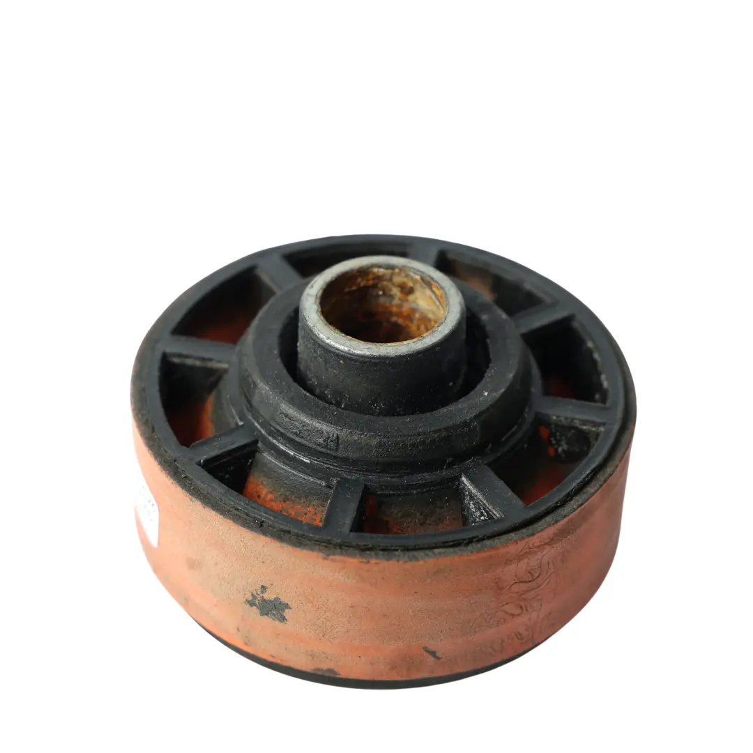 Land Rover Discovery 3 L319 Telaio Supporto Corpo Isolamento Staffa - SKU KVF-500161 - Numero di parte KVF500161