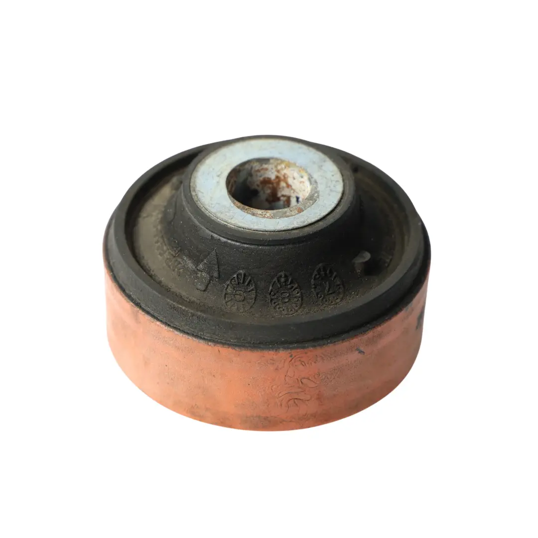 Rahmen Karosserie Halterung Isolierung für Land Rover Discovery 3 L319 mit Teilenummer KVF500161 Land Rover Discovery 3 L319 Rahmen Karosserie Halterung Isolierung - SKU KVF-500161 - Teilenummer KVF500161