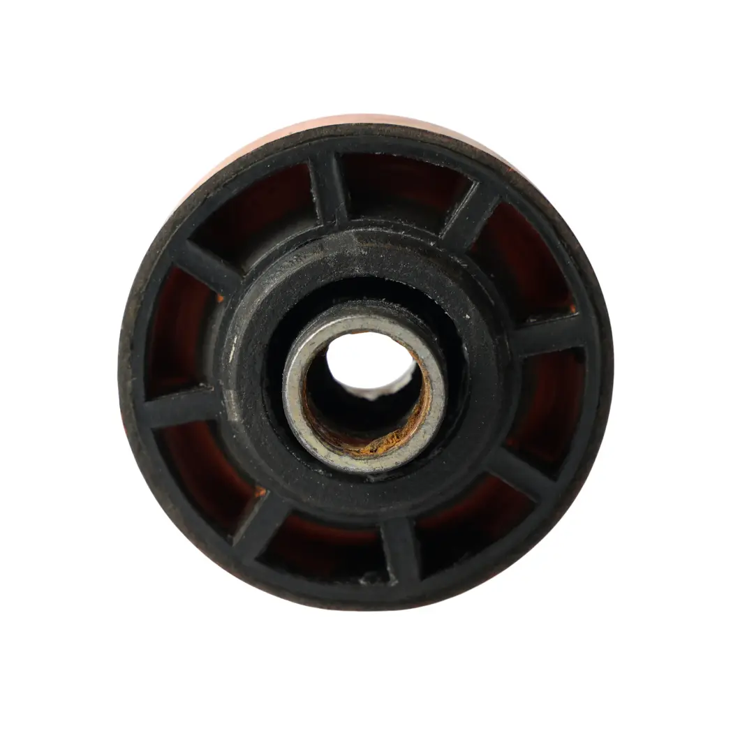 Poduszka Tuleja Guma Ramy Nadwozia do Land Rover Discovery 3 L319 o numerze KVF500161 Land Rover Discovery 3 L319 Poduszka Tuleja Guma Ramy Nadwozia - SKU KVF-500161 - Numer Części KVF500161