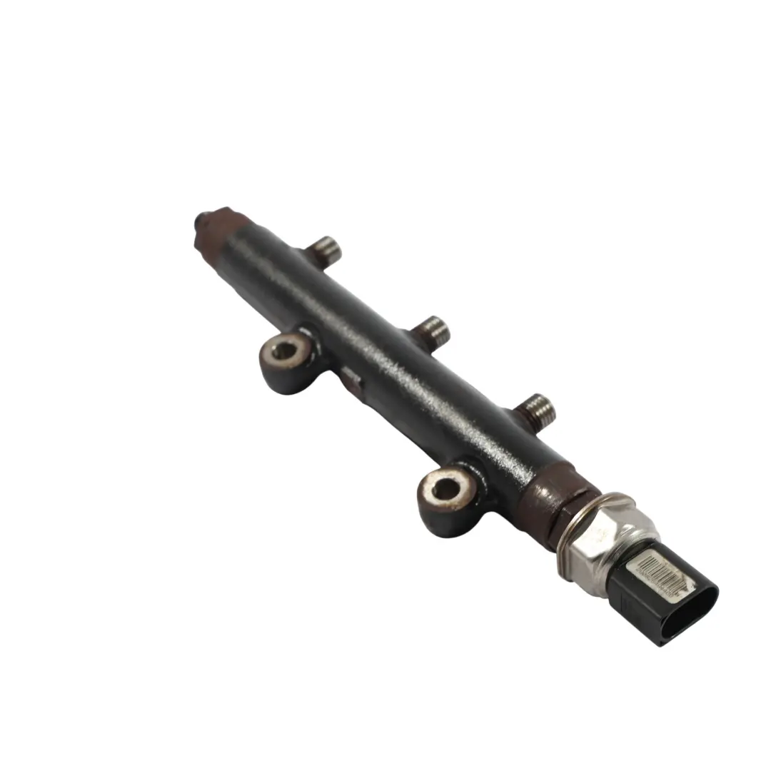 276DT Fuel Injection Rail 7H2Q-9D280-CD to Land Rover Discovery 3 L319 with Part number LR005553 Land Rover Discovery 3 L319 276DT Fuel Injection Rail 7H2Q-9D280-CD - SKU LR005553 - Part number LR005553