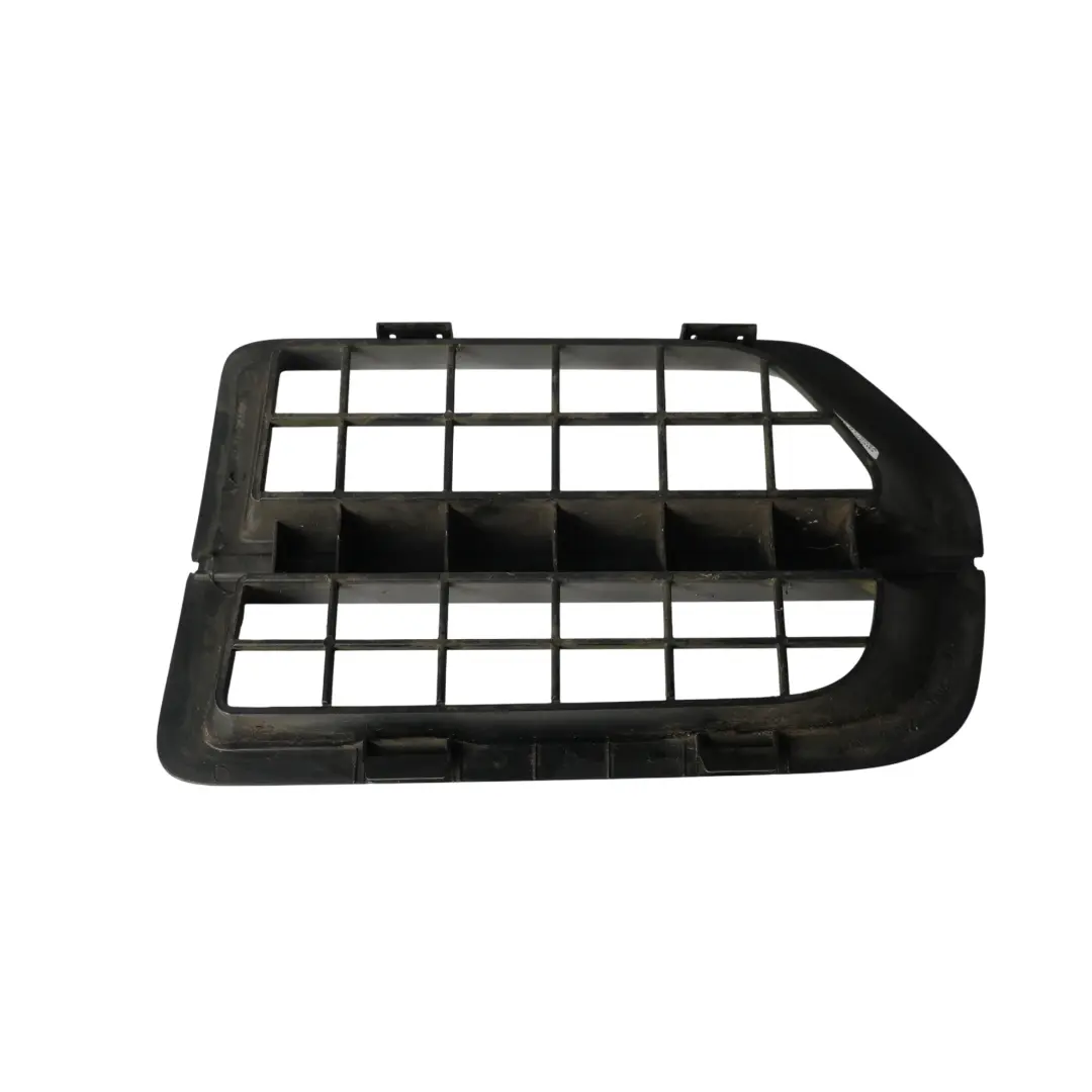 Land Rover Discovery L319 Front Wing Fender Grille Cover Right O/S - SKU LR008051 - Part number LR008051