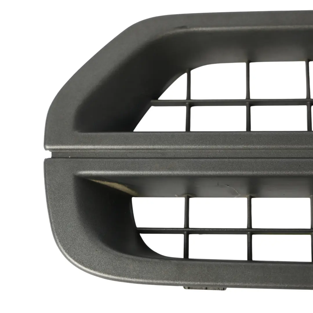 Aleta Delantera Guardabarros Rejilla Cubierta Derecha para Land Rover L319 con número de pieza LR008051 Land Rover L319 Aleta Delantera Guardabarros Rejilla Cubierta Derecha - SKU LR008051 - Número de pieza LR008051