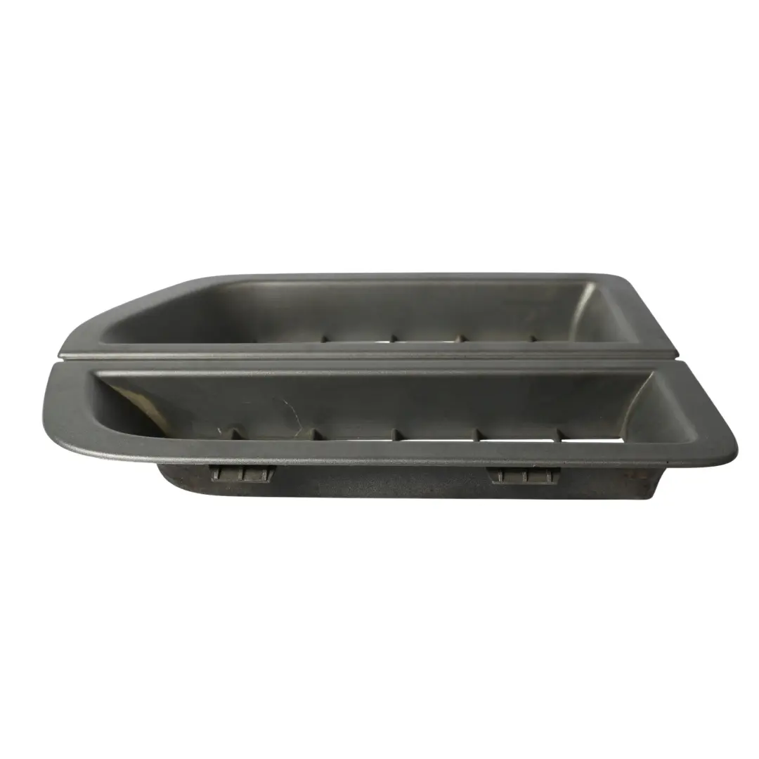 Aleta Delantera Guardabarros Rejilla Cubierta Derecha para Land Rover L319 con número de pieza LR008051 Land Rover L319 Aleta Delantera Guardabarros Rejilla Cubierta Derecha - SKU LR008051 - Número de pieza LR008051