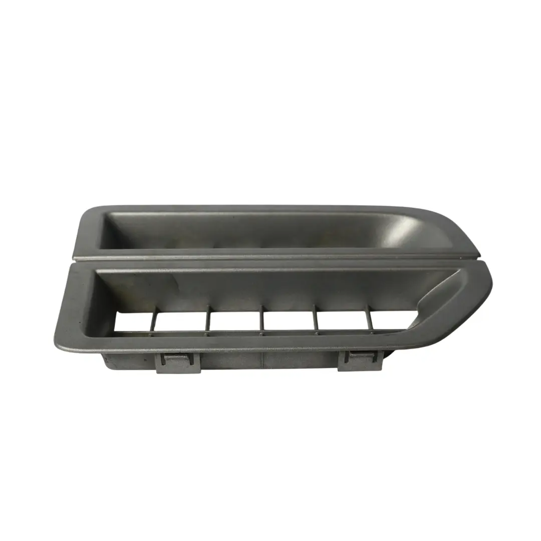 Land Rover Discovery L319 Front Wing Fender Grille Cover Right O/S - SKU LR008051 - Part number LR008051