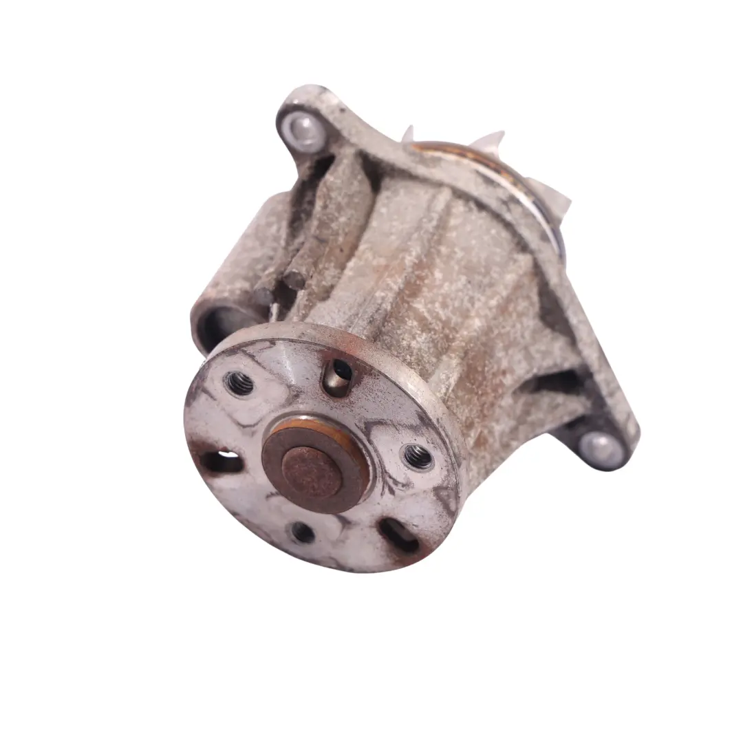 276DT Water Coolant Pump 4R8Q-8501-BF to Land Rover Discovery 3 L319 2.7 V6 with Part number LR009324 Land Rover Discovery 3 L319 2.7 V6 276DT Water Coolant Pump 4R8Q-8501-BF - SKU LR009324 - Part number LR009324