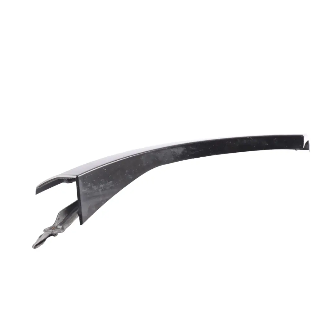 Left N/S Wheel Arch Moulding Santorini Black to Land Rover 4 L319 Rear with Part number LR010628 Land Rover 4 L319 Rear Left N/S Wheel Arch Moulding Santorini Black - SKU LR010628-SAB - Part number LR010628