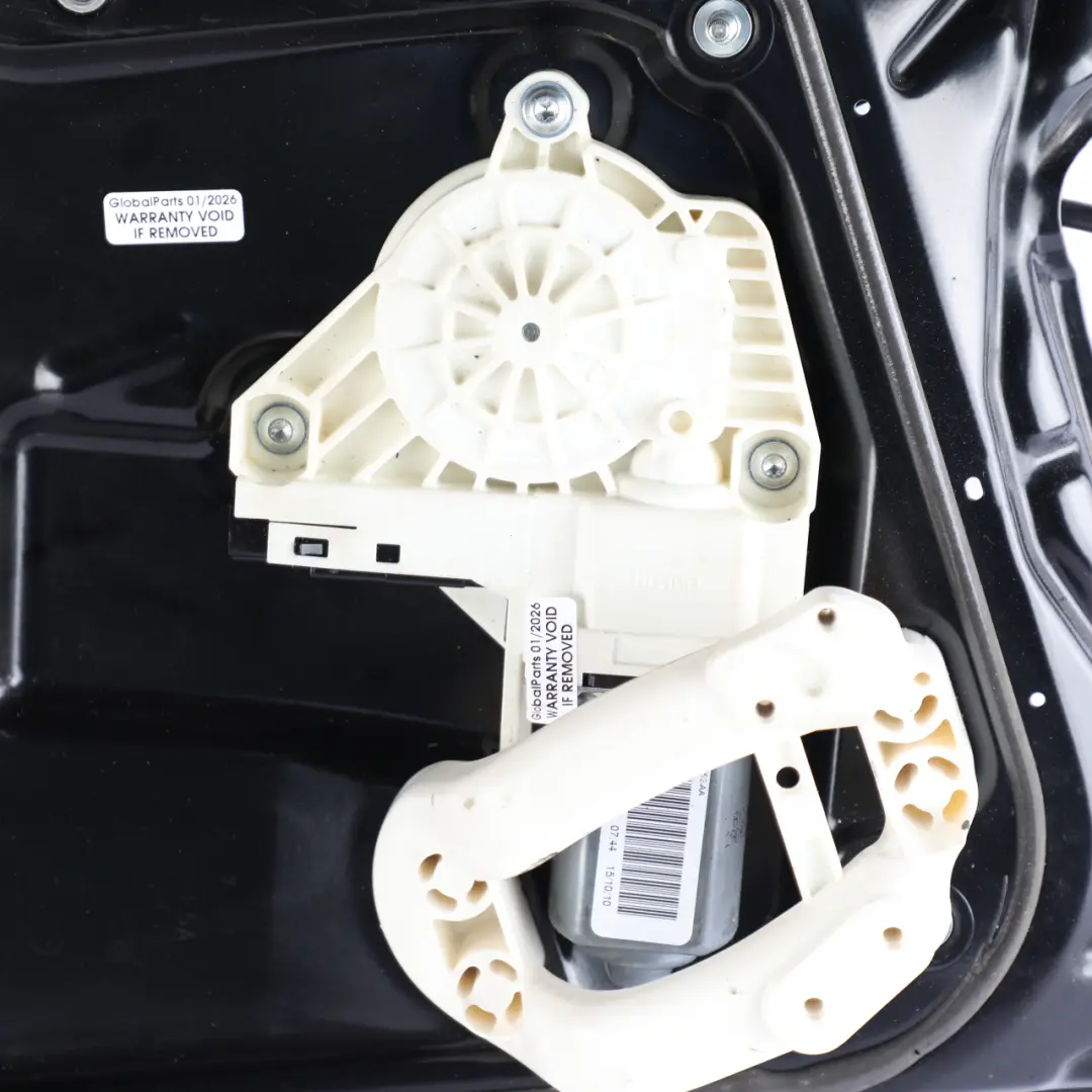 Moteur Lève-Vitre Avant Droit AH22-23200-AB pour Land Rover Discovery 4 à propos du numéro de pièce LR013865 Land Rover Discovery 4 Moteur Lève-Vitre Avant Droit AH22-23200-AB - SKU LR013865 - Numéro de pièce LR013865