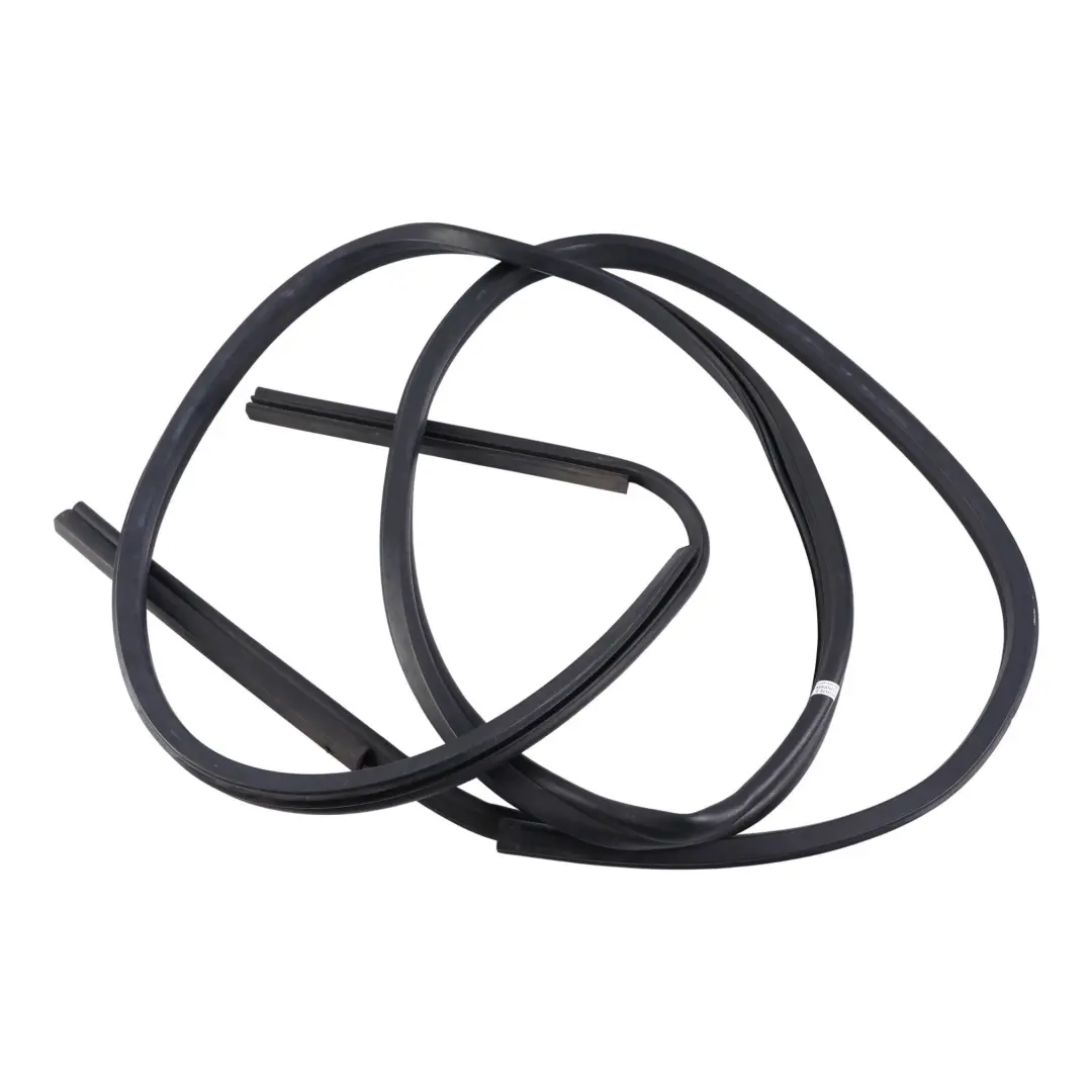 Bonnet Hood Weatherstrip Seal Gasket to Land Rover Discovery 3 L319 with Part number LR015150 Land Rover Discovery 3 L319 Bonnet Hood Weatherstrip Seal Gasket - SKU LR015150 - Part number LR015150