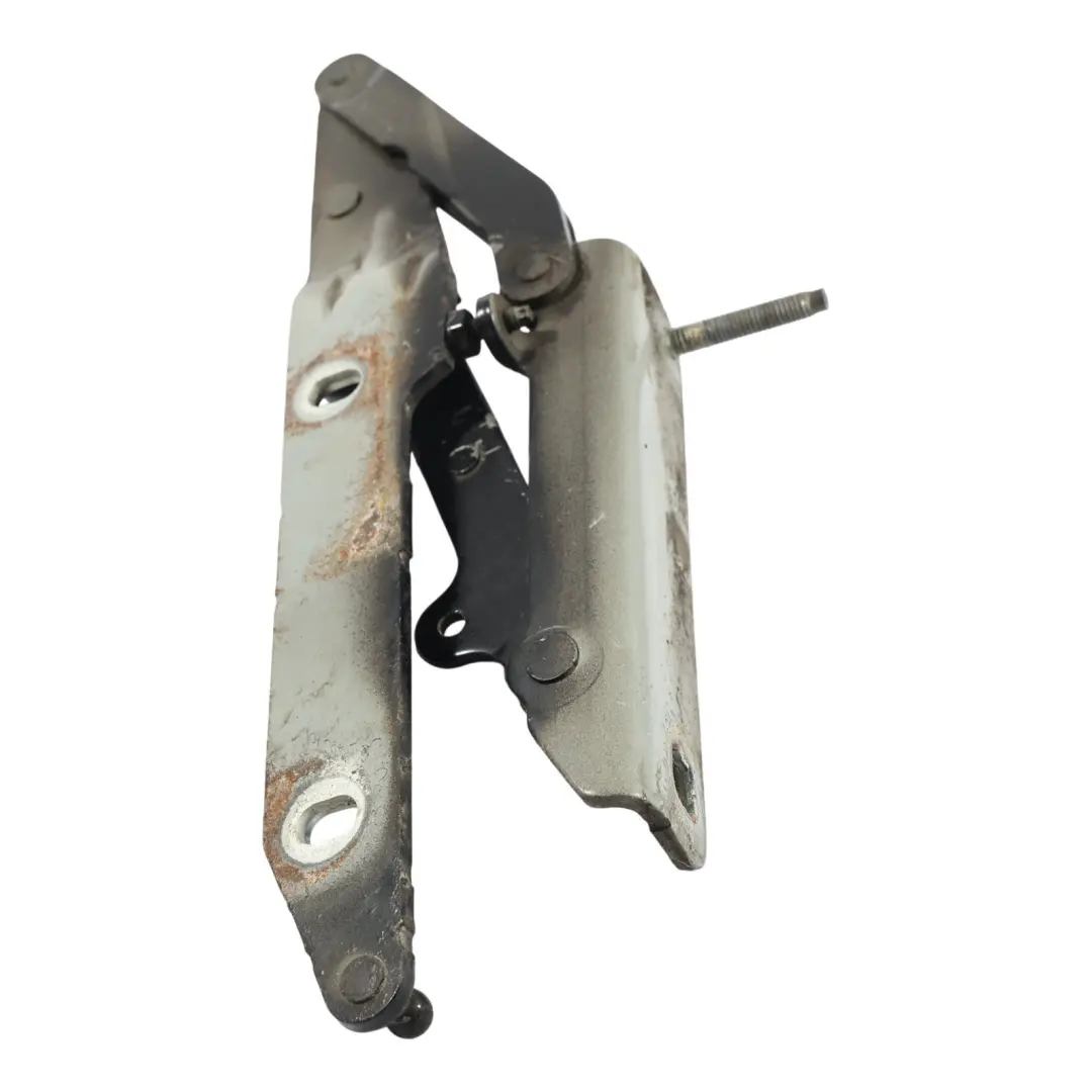 Charnière De Capot Gauche Noir Santorini - 820 pour Land Rover Discovery 4 L319 à propos du numéro de pièce LR018697 Land Rover Discovery 4 L319 Charnière De Capot Gauche Noir Santorini - 820 - SKU LR018697-SAB - Numéro de pièce LR018697