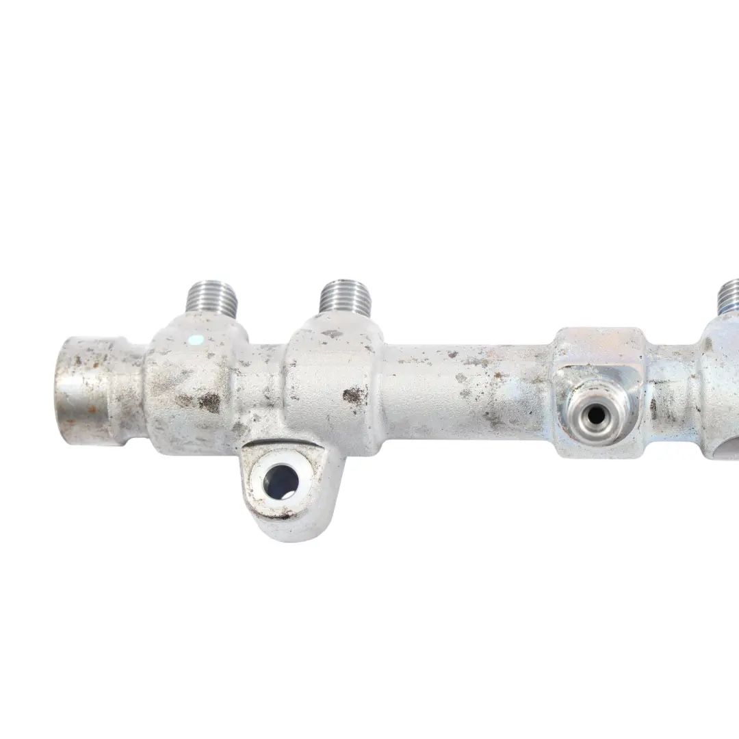 Kraftstoff Einspritz Leiste Rechts 4.4 SDV8 AL3Q-9D280-HC für Range Rover L405 mit Teilenummer LR022983 Range Rover L405 Kraftstoff Einspritz Leiste Rechts 4.4 SDV8 AL3Q-9D280-HC - SKU LR022983 - Teilenummer LR022983