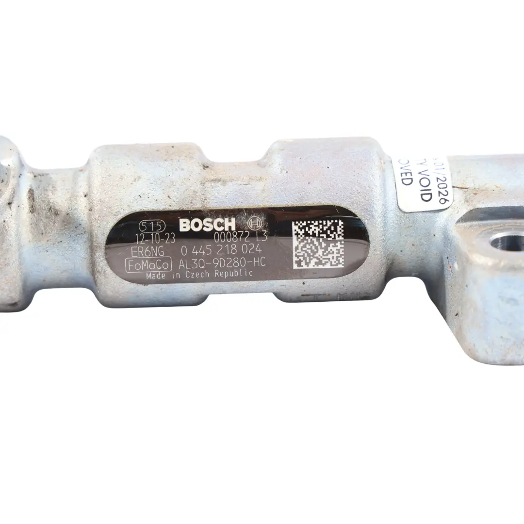 Rampe D'Injection Droite 4.4 SDV8 AL3Q-9D280-HC pour Range Rover L405 à propos du numéro de pièce LR022983 Range Rover L405 Rampe D'Injection Droite 4.4 SDV8 AL3Q-9D280-HC - SKU LR022983 - Numéro de pièce LR022983