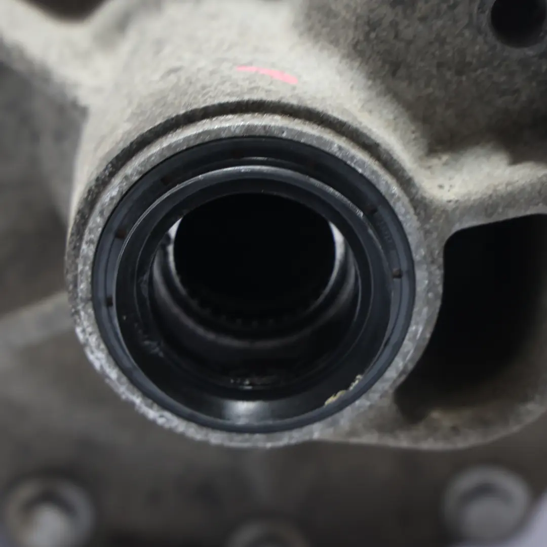 Hinter Achs Differential CH22-4W063-CA GARANTIE für Land Rover Discovery 4 L319 3.0 mit Teilenummer LR029571 Land Rover Discovery 4 L319 3.0 Hinter Achs Differential CH22-4W063-CA GARANTIE - SKU LR029571 - Teilenummer LR029571