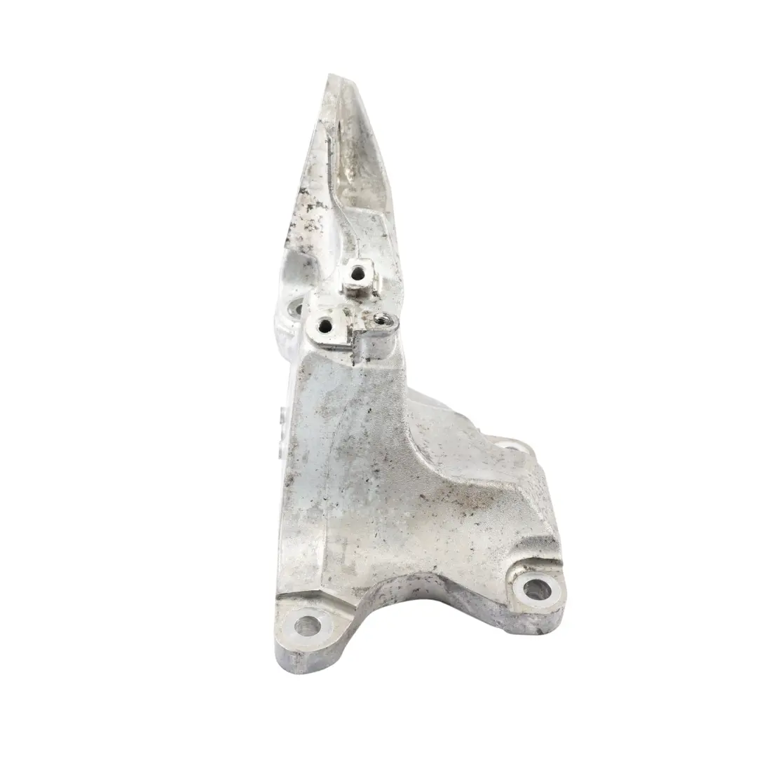 Supporto Motore Destro 4.4 SDV8 Diesel CPLA-6037-DC per Range Rover L405 con numero di parte LR033182 Range Rover L405 Supporto Motore Destro 4.4 SDV8 Diesel CPLA-6037-DC - SKU LR033182 - Numero di parte LR033182