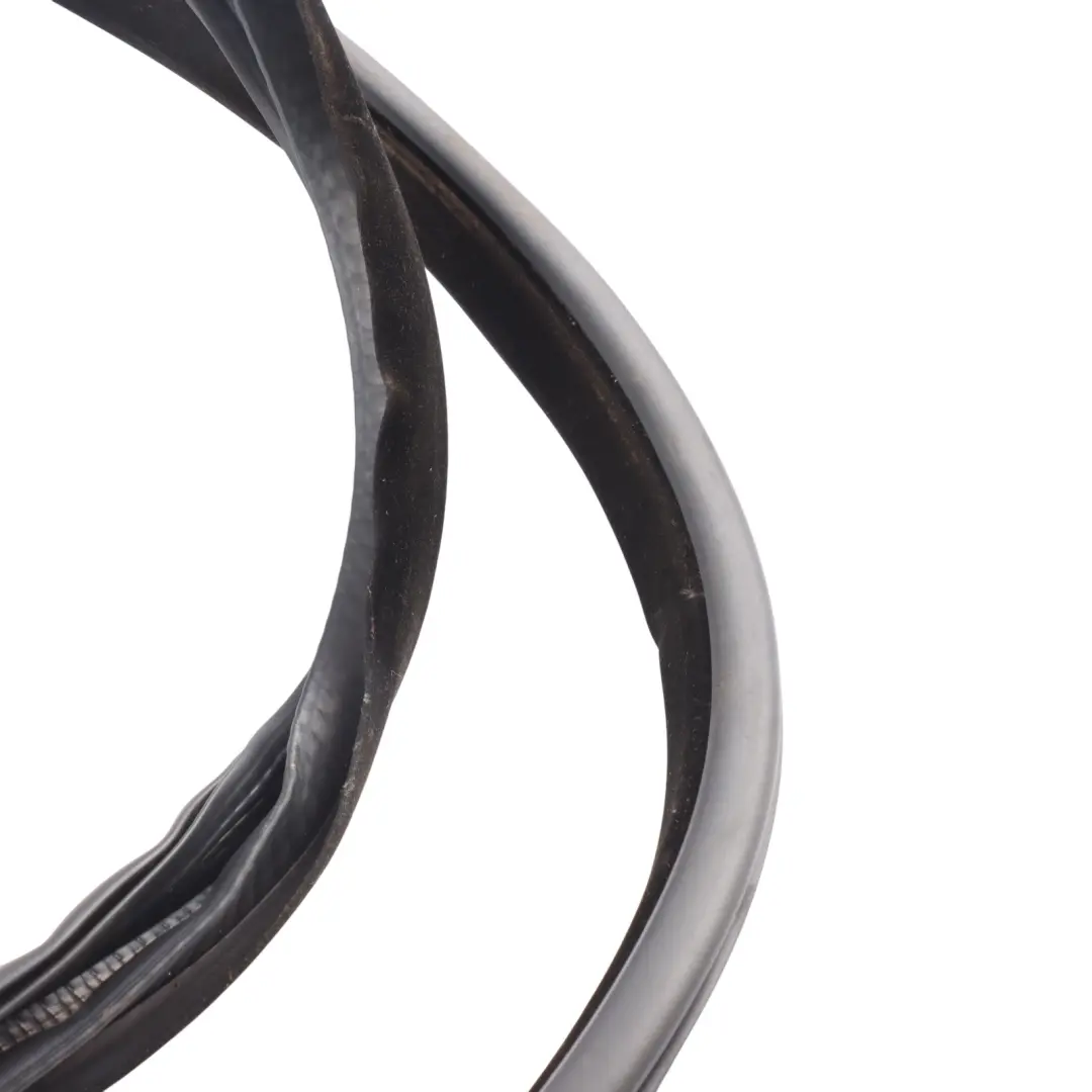 Front Door Seal Gasket Rubber Left Right N/O/S CK52-20708-AC to Range Rover L405 with Part number LR034097 Range Rover L405 Front Door Seal Gasket Rubber Left Right N/O/S CK52-20708-AC - SKU LR034097 - Part number LR034097