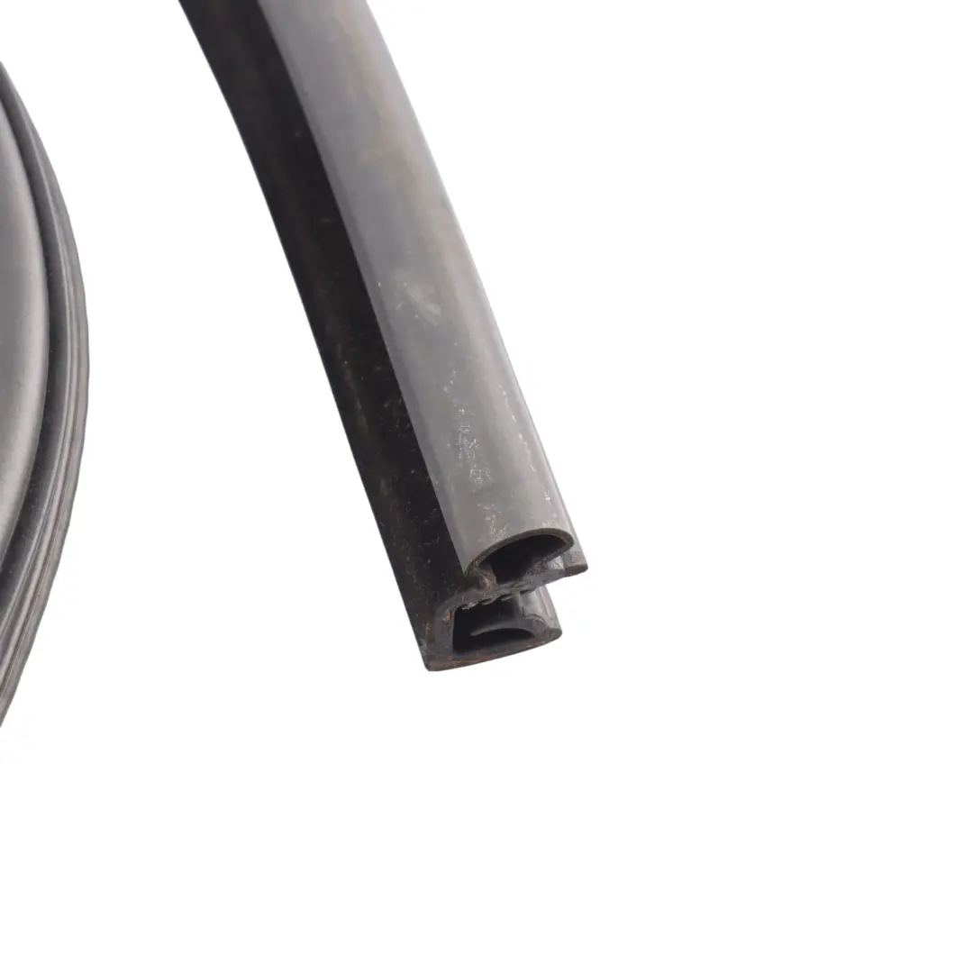 Front Door Seal Gasket Rubber Left Right N/O/S CK52-20708-AC to Range Rover L405 with Part number LR034097 Range Rover L405 Front Door Seal Gasket Rubber Left Right N/O/S CK52-20708-AC - SKU LR034097 - Part number LR034097