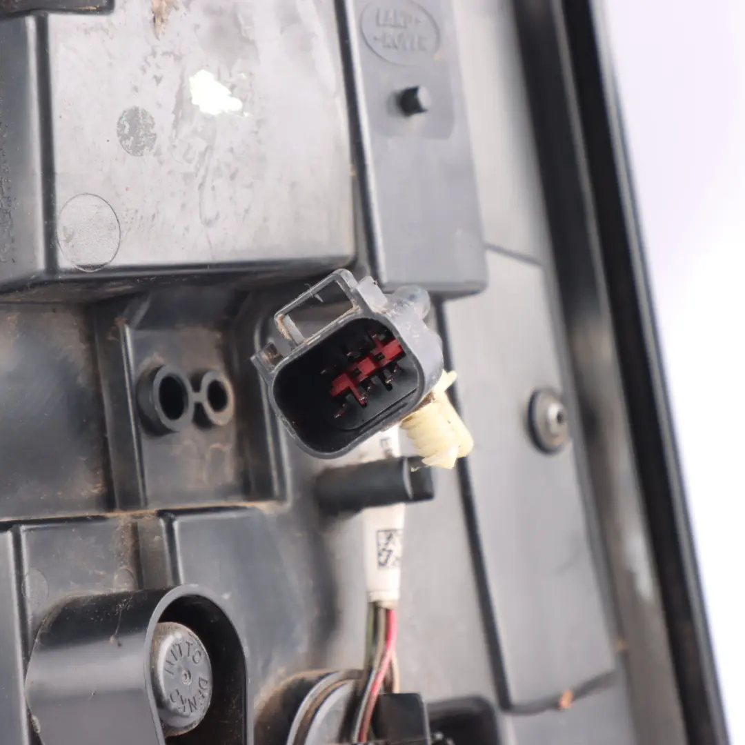 Range Rover L405 Tail Light Lamp Rear Left N/S - SKU LR034239 - Part number LR034239