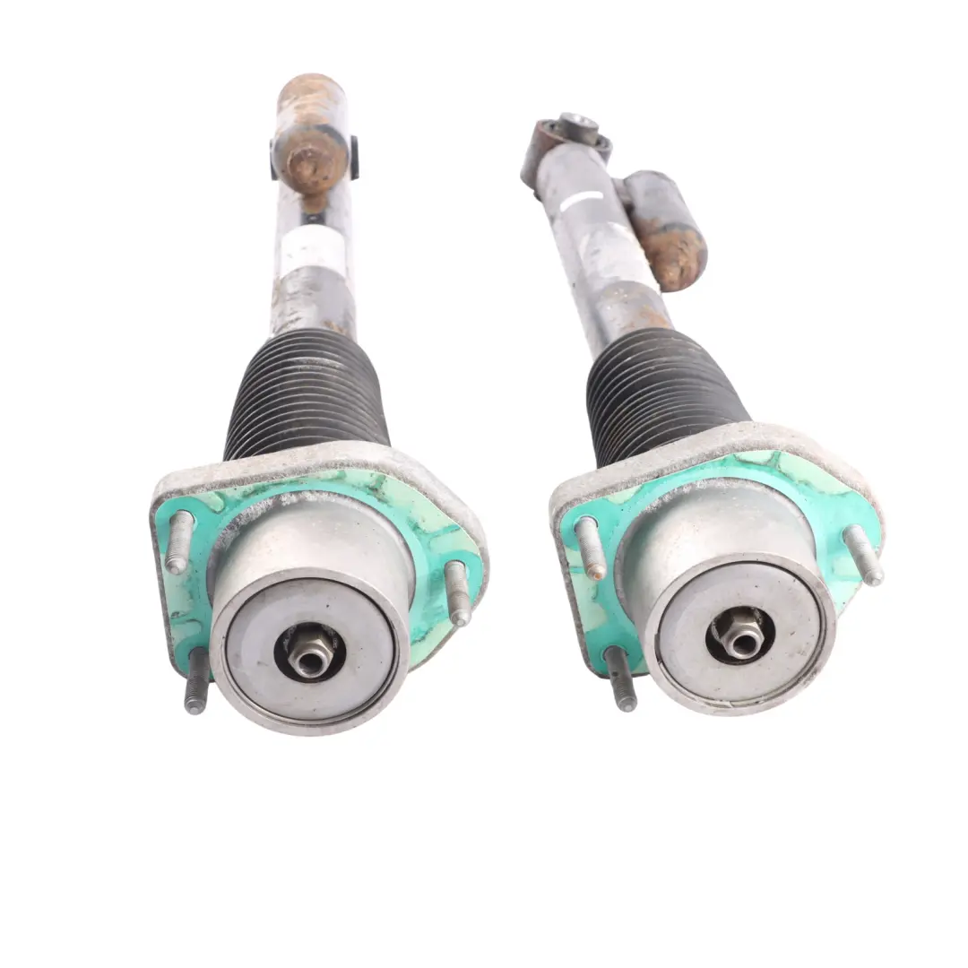 Shock Absorber Damper Rear Left Right N/O/S SET CPLA-18W003-CE to Range Rover L405 with Part number LR034266 Range Rover L405 Shock Absorber Damper Rear Left Right N/O/S SET CPLA-18W003-CE - SKU LR034266 - Part number LR034266