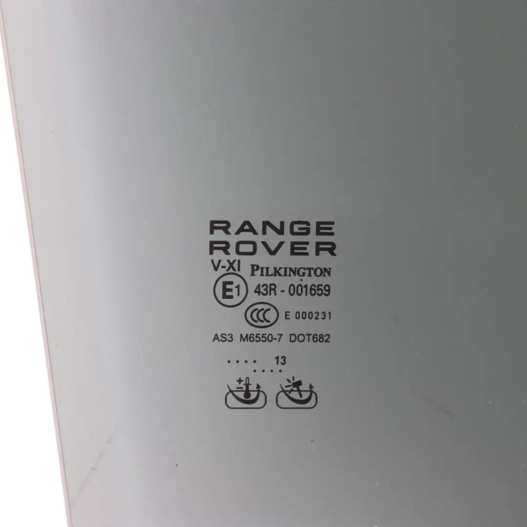 Side Window Glass Tinted AS3 Door Right O/S to Range Rover L405 Rear with Part number LR034303 Range Rover L405 Rear Side Window Glass Tinted AS3 Door Right O/S - SKU LR034303 - Part number LR034303