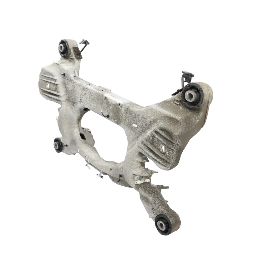 Sottotelaio Posteriore Supporto CPLA-5K091-A per Range Rover L405 con numero di parte LR037517 Range Rover L405 Sottotelaio Posteriore Supporto CPLA-5K091-A - SKU LR037517 - Numero di parte LR037517