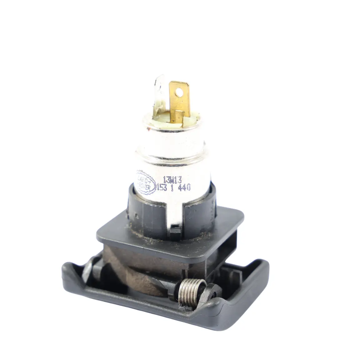 Enchufe De Mechero CPLA-19N236-BA para Range Rover L405 con número de pieza LR038276 Range Rover L405 Enchufe De Mechero CPLA-19N236-BA - SKU LR038276 - Número de pieza LR038276