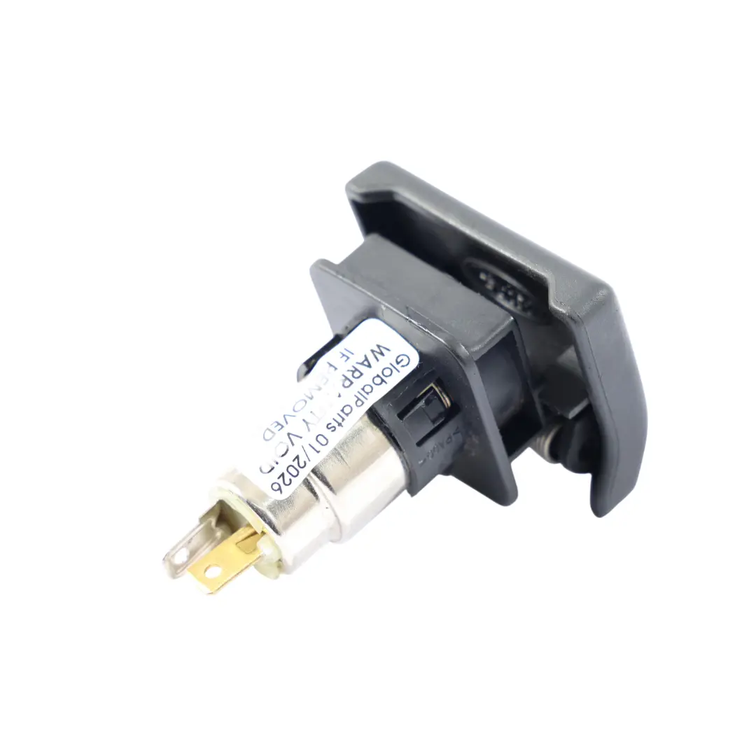 Enchufe De Mechero CPLA-19N236-BA para Range Rover L405 con número de pieza LR038276 Range Rover L405 Enchufe De Mechero CPLA-19N236-BA - SKU LR038276 - Número de pieza LR038276