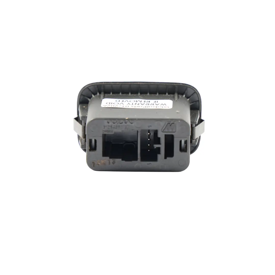 Botón Interruptor Maletero Portón Trasero Inferior 31264960AA para Range Rover L405 con número de pieza LR040339 Range Rover L405 Botón Interruptor Maletero Portón Trasero Inferior 31264960AA - SKU LR040339 - Número de pieza LR040339