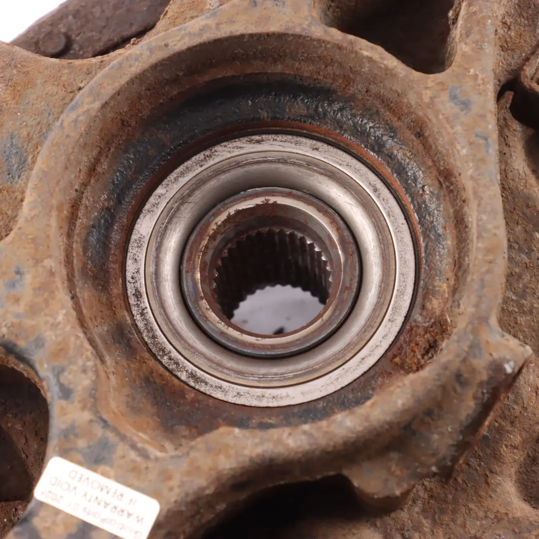 Carrier Knuckle Bearing Hub Left N/S to Land Rover L319 Rear Wheel with Part number LR045825 Land Rover L319 Rear Wheel Carrier Knuckle Bearing Hub Left N/S - SKU LR045825 - Part number LR045825