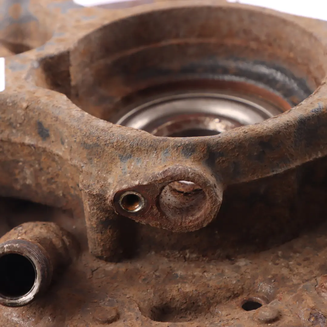 Land Rover L319 Rueda Trasera Portador Rodamiento Knuckle Hub Izquierda - SKU LR045825 - Número de pieza LR045825