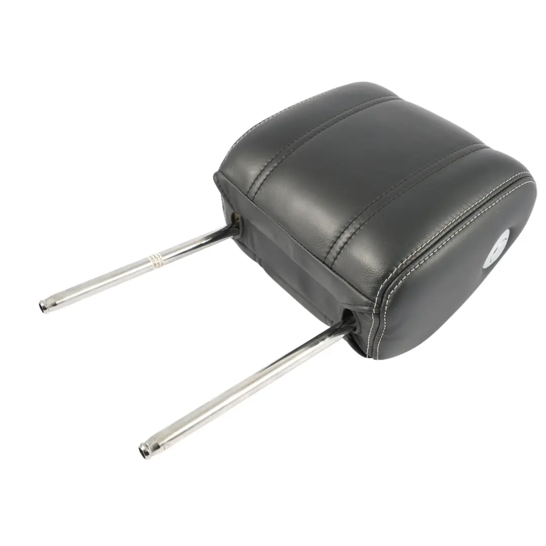 Zagłówek Fotela Przedni Przód Prawy Czarny do Range Rover L405 o numerze LR045988 Range Rover L405 Zagłówek Fotela Przedni Przód Prawy Czarny - SKU LR045988 - Numer Części LR045988