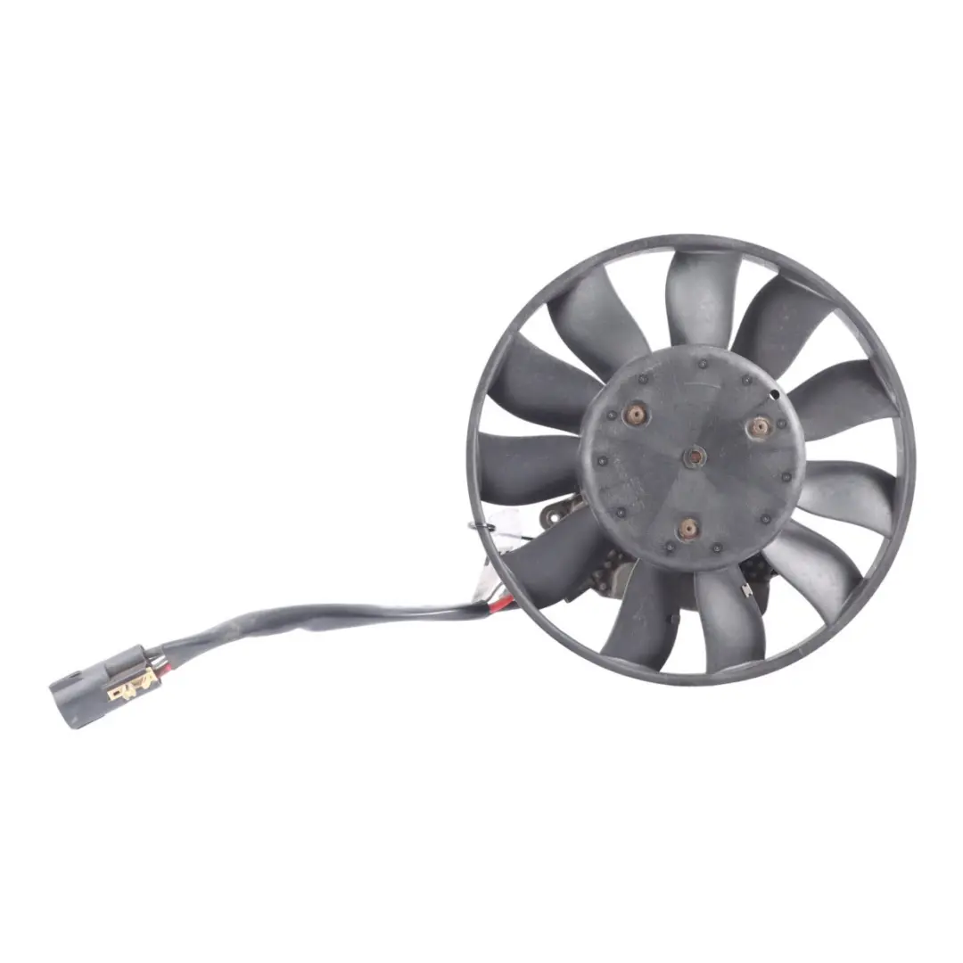 Cooling Radiator Fan 4.4 Diesel to Range Rover L405 Engine with Part number LR048176 Range Rover L405 Engine Cooling Radiator Fan 4.4 Diesel - SKU LR048176-1 - Part number LR048176