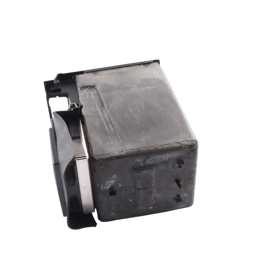 Centre Console Refrigerator Fridge Coolbox to Range Rover L405 Rear with Part number LR050997 Range Rover L405 Rear Centre Console Refrigerator Fridge Coolbox - SKU LR050997 - Part number LR050997