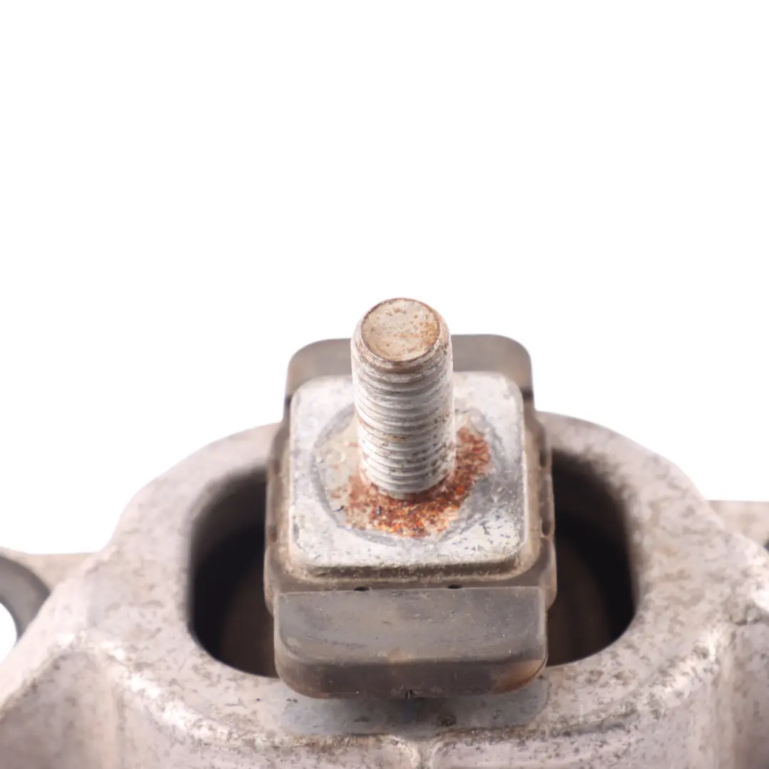 Mount Bracket Support Left N/S CPLA-6A003-DE to Range Rover L405 Engine with Part number LR051516 Range Rover L405 Engine Mount Bracket Support Left N/S CPLA-6A003-DE - SKU LR051516 - Part number LR051516