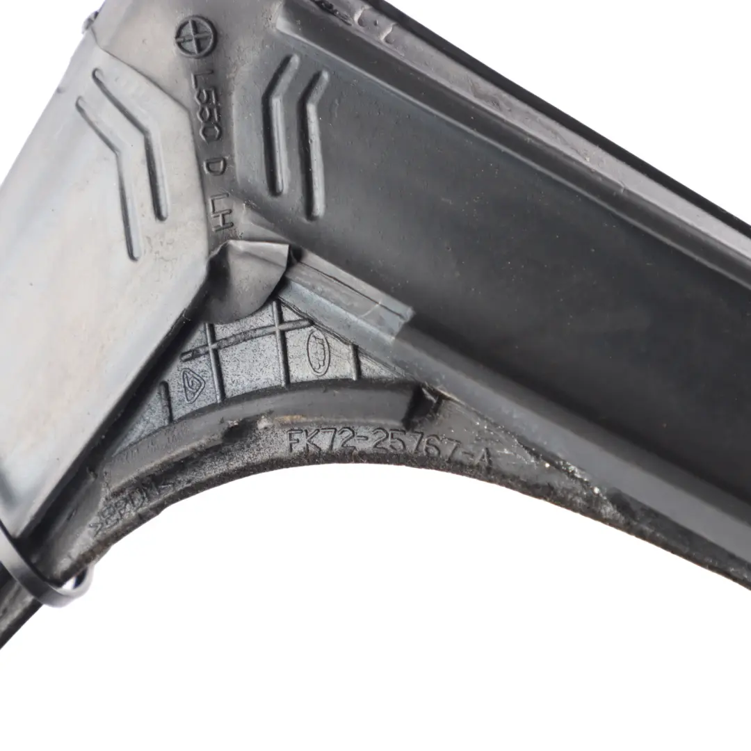 Vetro Finestrino Run Barrell Posteriore Sinistro per Land Rover Sport L550 con numero di parte LR058556 Land Rover Sport L550 Vetro Finestrino Run Barrell Posteriore Sinistro - SKU LR058556 - Numero di parte LR058556