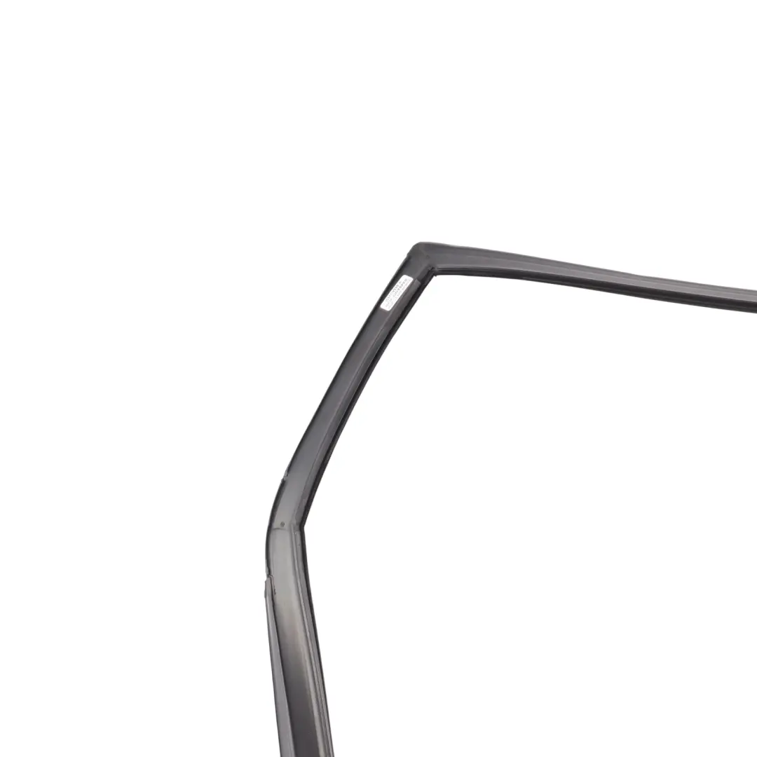 Ventana Vidrio Run Barrell Trasera Izquierda para Land Rover Discovery L550 con número de pieza LR058556 Land Rover Discovery L550 Ventana Vidrio Run Barrell Trasera Izquierda - SKU LR058556 - Número de pieza LR058556