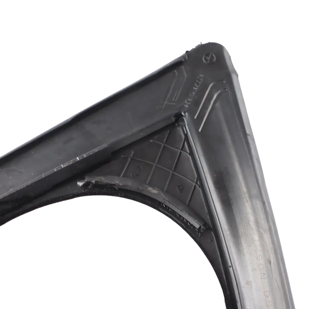 Guarnizione Porta Posteriore Sinistra per Land Rover Discovery L550 con numero di parte LR058560 Land Rover Discovery L550 Guarnizione Porta Posteriore Sinistra - SKU LR058560 - Numero di parte LR058560