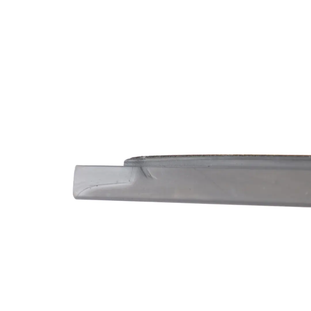 Door Window Strip Trim Front Left N/S LR076576 to Land Rover Discovery Sport L550 with Part number LR058621 Land Rover Discovery Sport L550 Door Window Strip Trim Front Left N/S LR076576 - SKU LR058621 - Part number LR058621