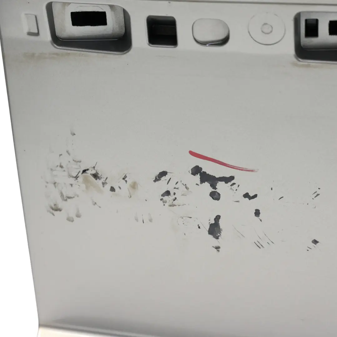 Klapa Bagażnika Ipanema Sand Metalik - 824 do Range Rover Evoque L538 o numerze LR064614 Range Rover Evoque L538 Klapa Bagażnika Ipanema Sand Metalik - 824 - SKU LR064614-ISA - Numer Części LR064614