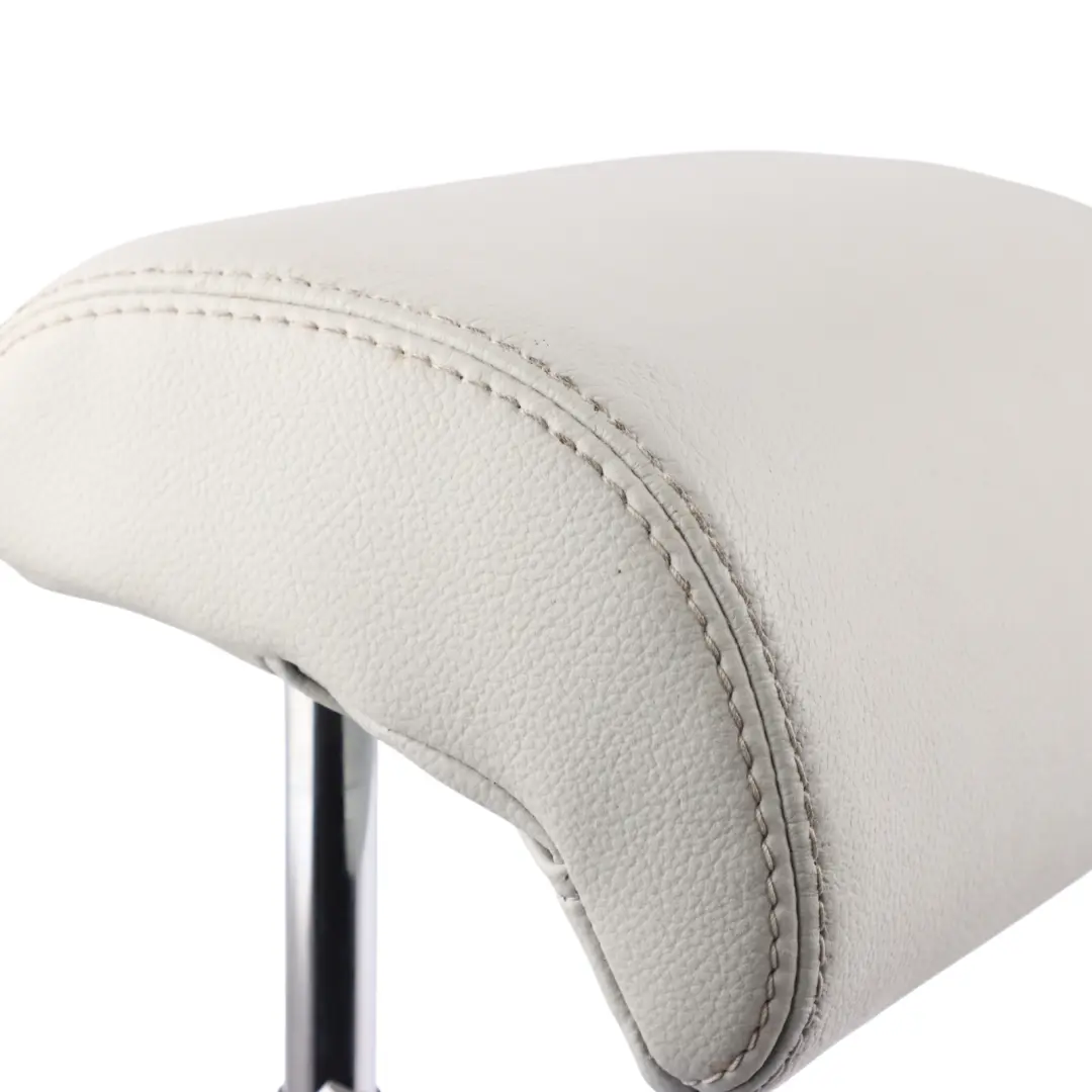 Headrest Left Right N/O/S Cirrus to Land Rover Discovery Sport L550 Rear Seat with Part number LR065777 Land Rover Discovery Sport L550 Rear Seat Headrest Left Right N/O/S Cirrus - SKU LR065777 - Part number LR065777