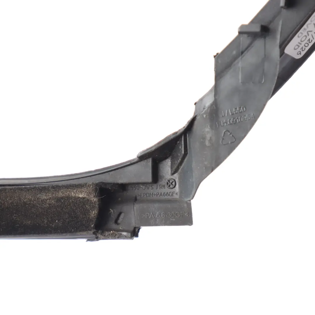 Land Rover Discovery Sport L550 Tira Ventana Puerta Trasera Derecha - SKU LR076576 - Número de pieza LR076576