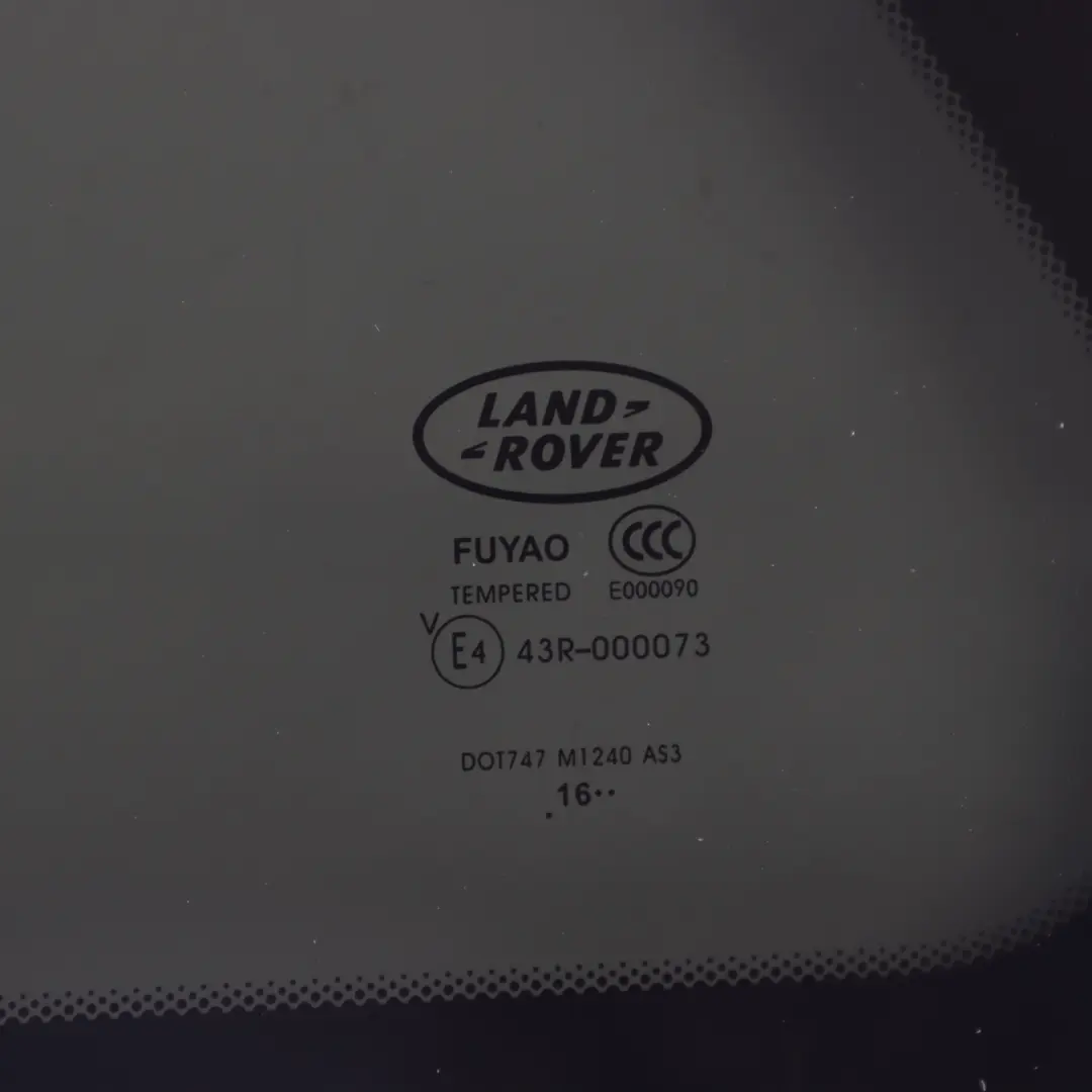 Vetro Del Finestrino Posteriore Sinistro AS3 per Land Rover Discovery L550 con numero di parte LR078383 Land Rover Discovery L550 Vetro Del Finestrino Posteriore Sinistro AS3 - SKU LR078383 - Numero di parte LR078383
